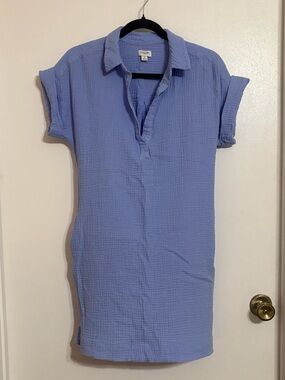 J. Crew Men’s Light Blue Gauze Polo